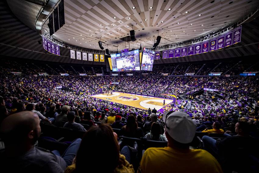 crescentcitysports.com