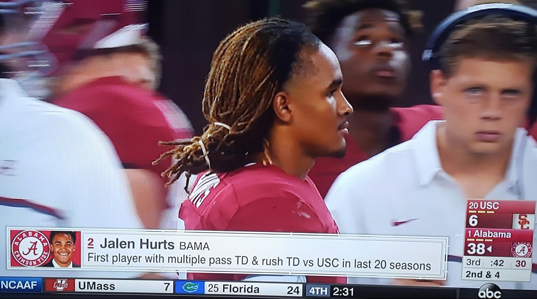 Crek8--XgAA_1lU.jpg:large