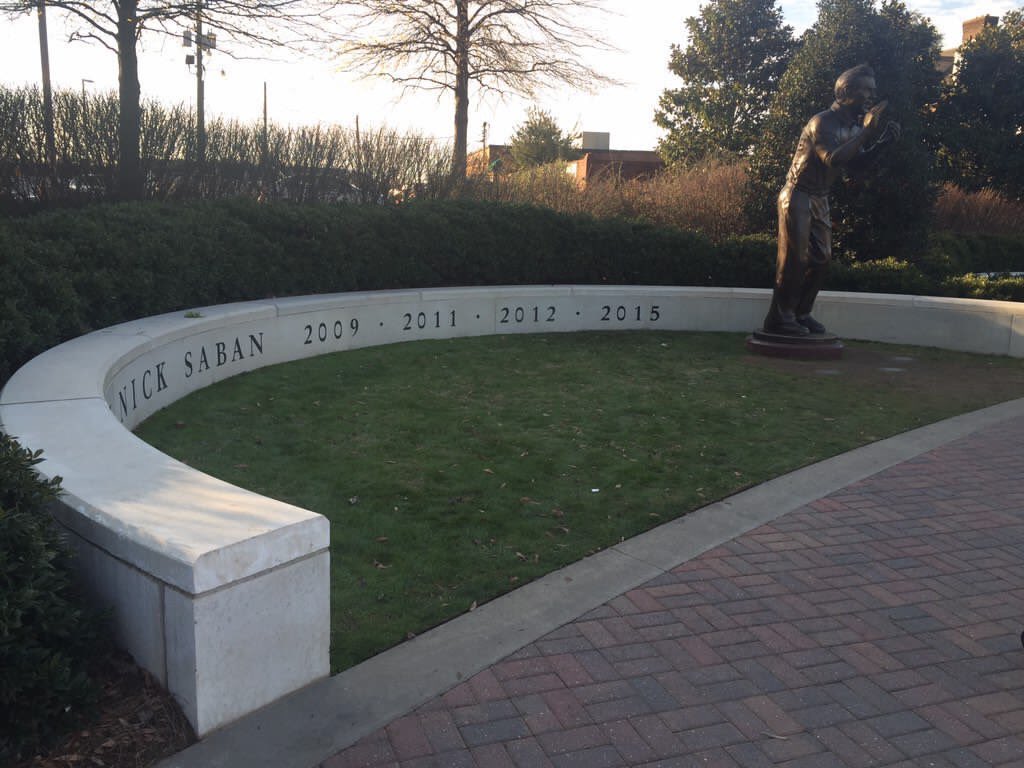 CZLgxYjVAAABkXC.jpg:large