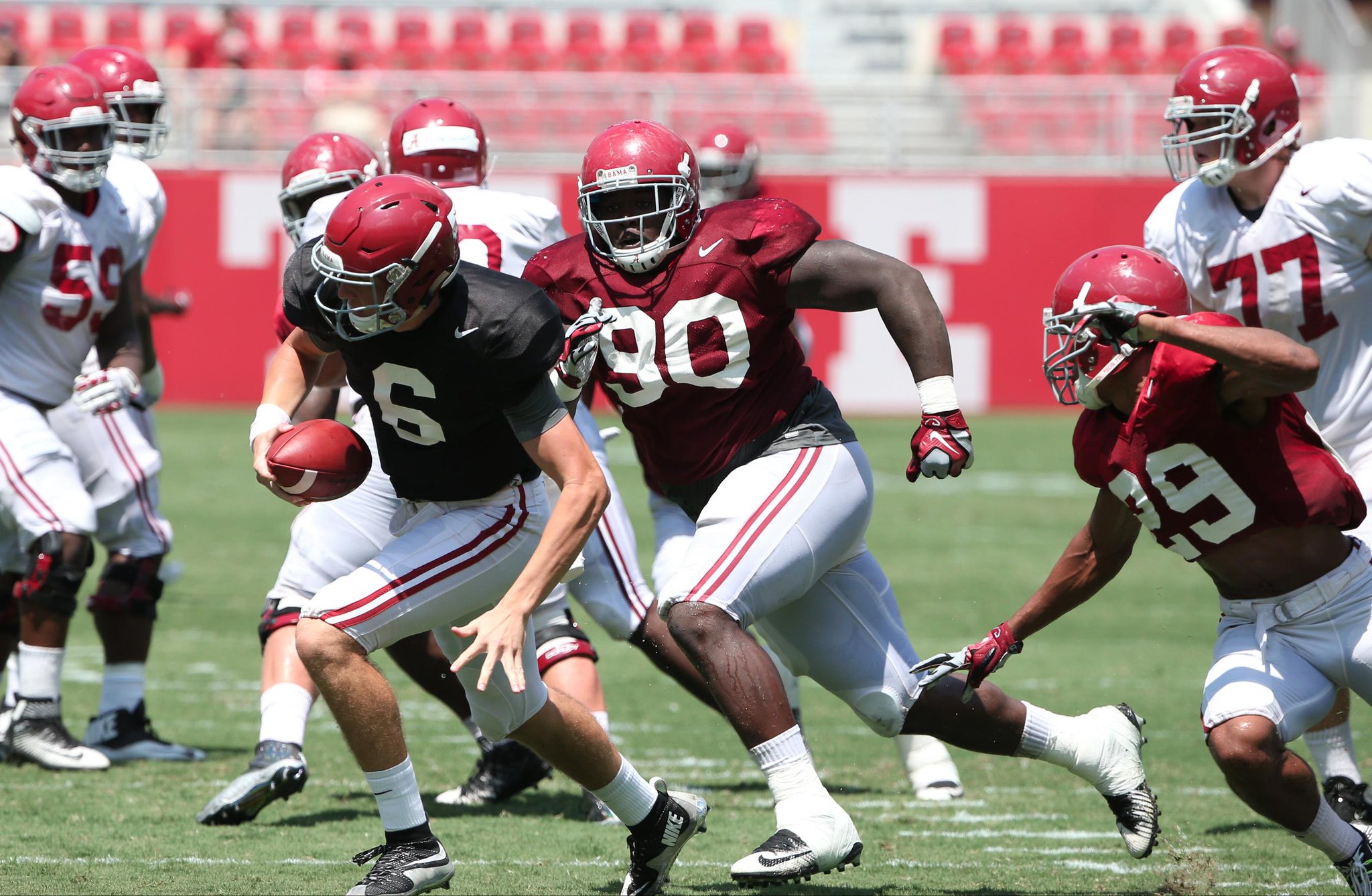 CNDDmL9UEAAsIBN.jpg:large