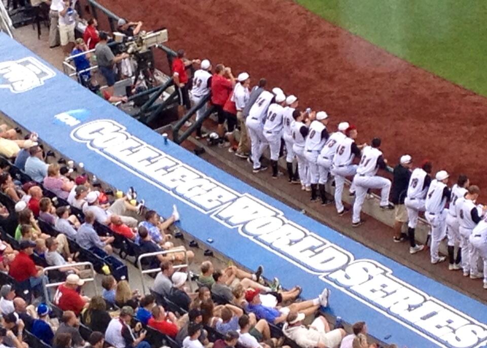 BM11DhNCYAAgzbf.jpg:large