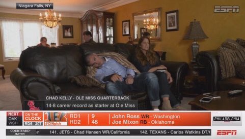 C-m9CcNXkAAwMlm.jpg:small