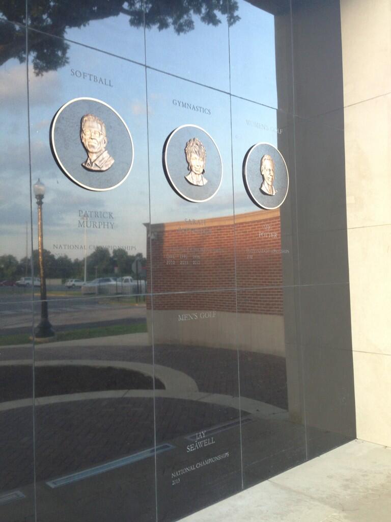 BQs-bjTCUAARz_m.jpg:large