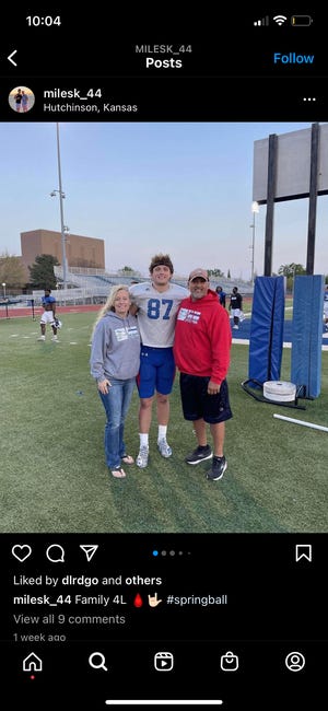 Miles Kitselman of Hutchinson Community College is the fourth tight end to commit to Alabama football's class of 2022.